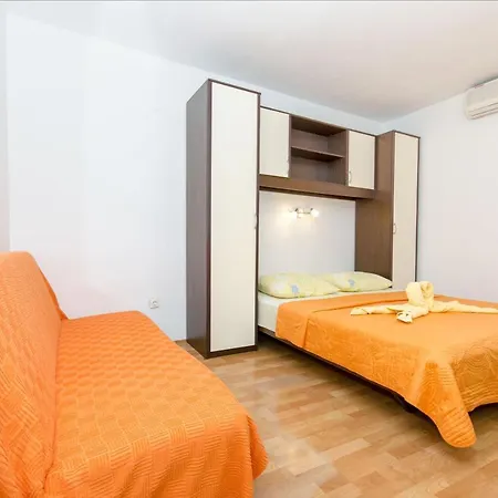 Knezovicapartments Daire *