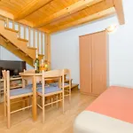 Knezovicapartments Lägenhet Živogošće