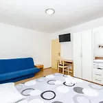 Knezovicapartments Lägenhet Živogošće