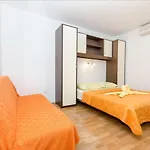 Knezovicapartments Lägenhet *