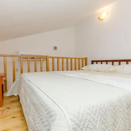 Knezovicapartments Lägenhet
