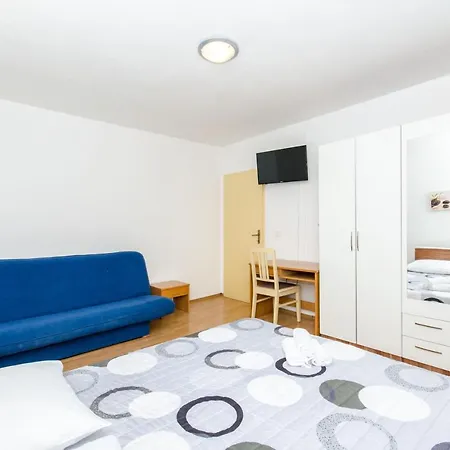 Knezovicapartments Apartment Zivogosce