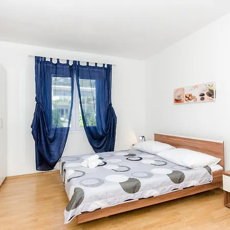 Διαμέρισμα Knezovicapartments *