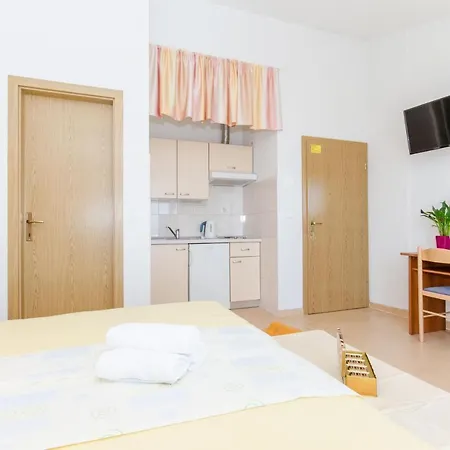Knezovicapartments Zivogosce