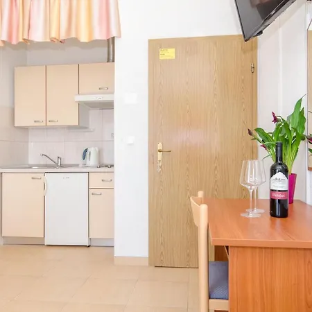 Apartment Knezovicapartments Zivogosce